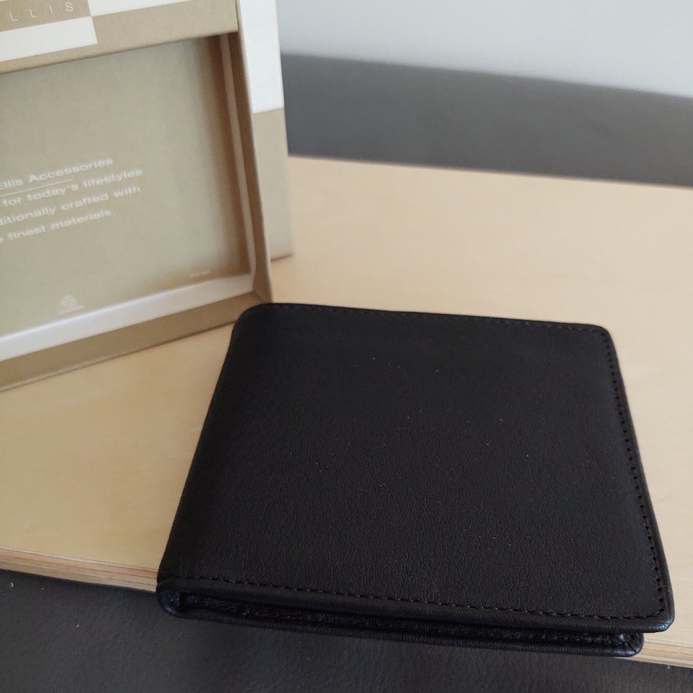 Men Perry Ellis Wallet